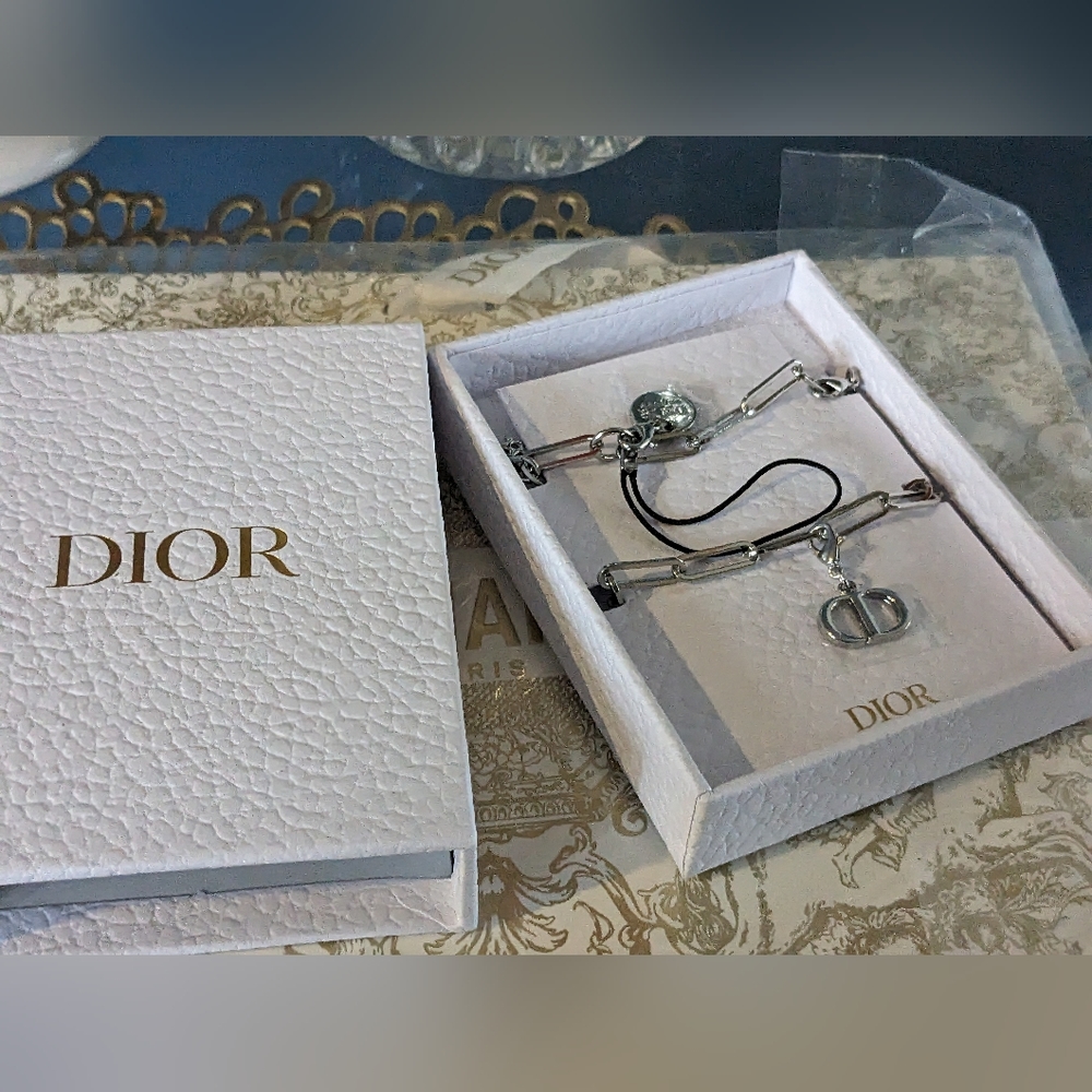 Dior Phone charm - Picture 6 of 11